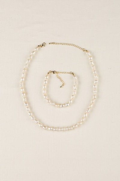 Mid-sized Natural Pearl Bracelet Necklace Set